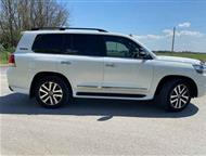 : Toyota Land Cruiser 4, 5 AT, 2017  B o o. c, 20-e ca, e o, epe ac , a c Semi-Anilin