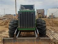    748L John Deere   748L John Deere   : 2022.   : .    ,  -  